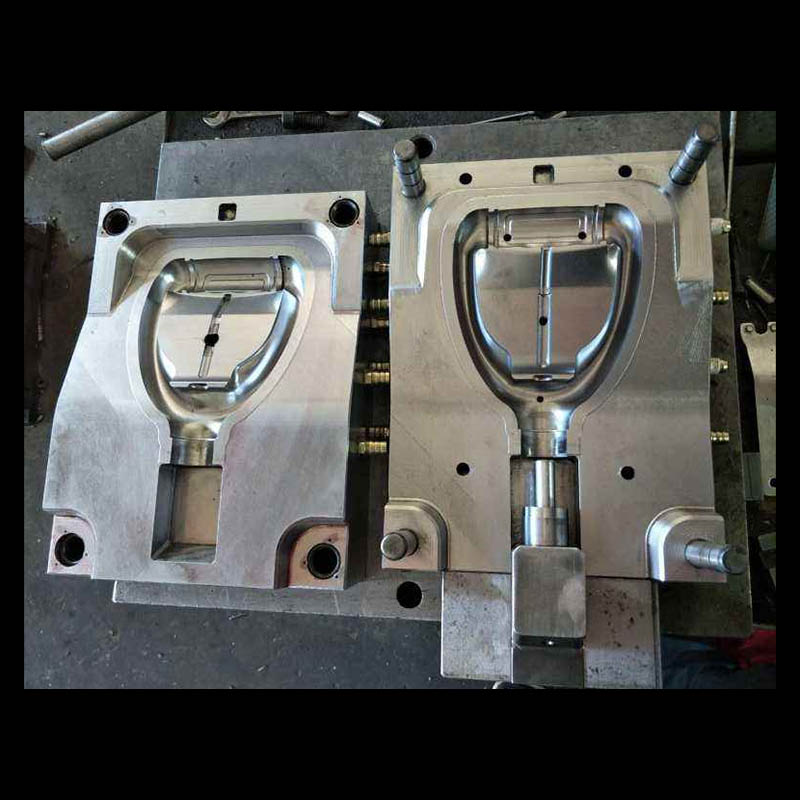 Skin-peeler molding