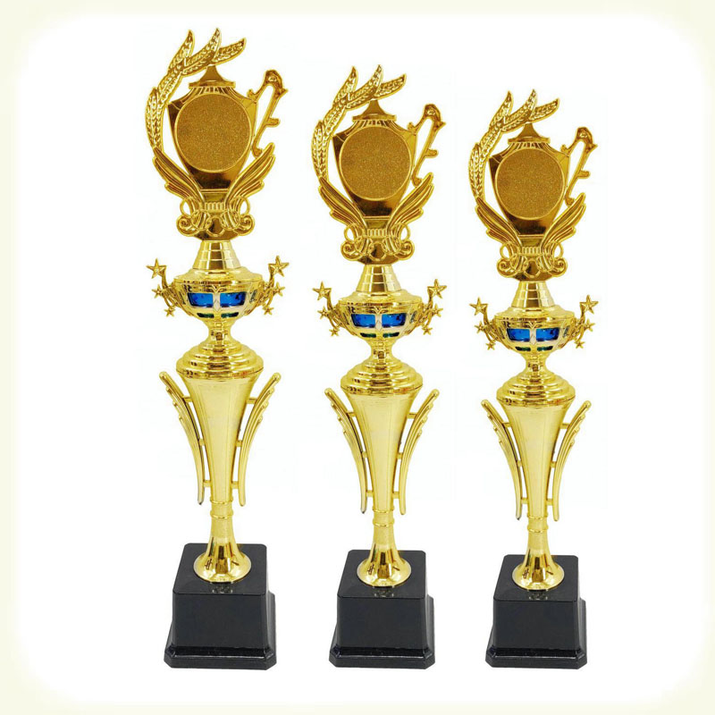 플라스틱 트로피 부품 성형